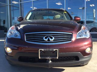 2011 Infiniti EX35 Luxury AWD 2.jpg