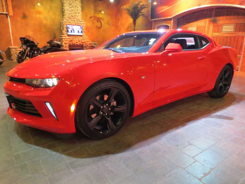 Used-2018-Chevrolet-Camaro-FINANCE-FOR-25800-LIKE-NEW!! (3).jpg